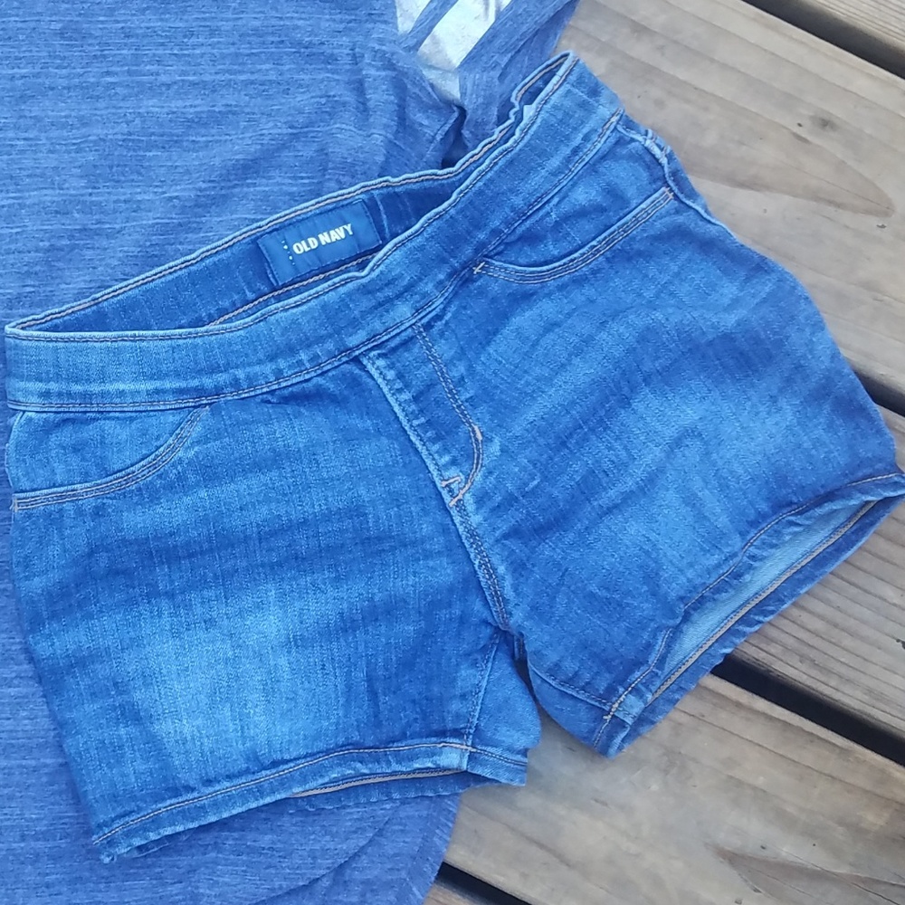 Old Navy Shorts, Large (10-12)